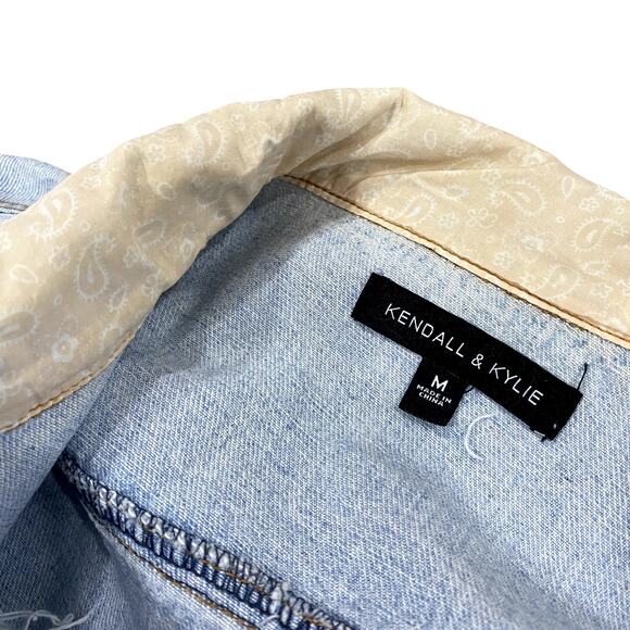 Kendall & Kylie light wash jean jacket 100% Cotton in medium - Picture 8 of 8